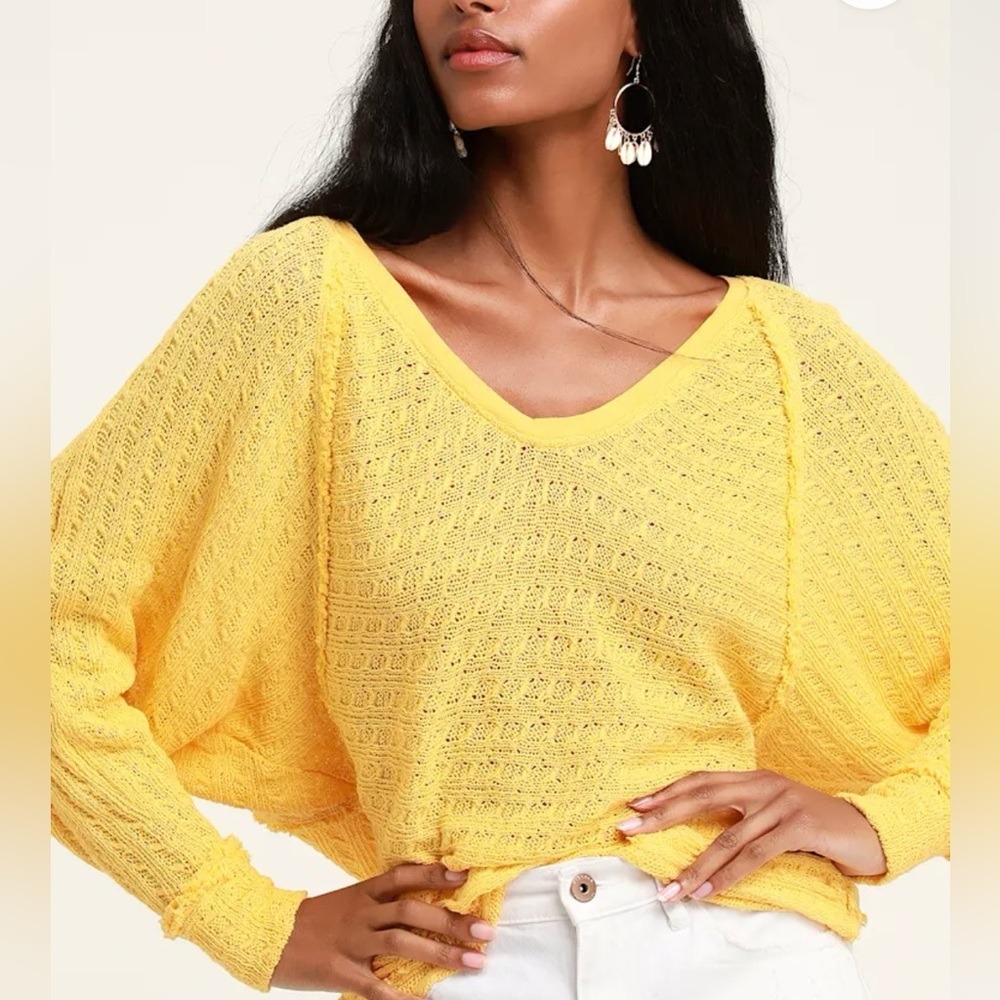 We The Free Free People Yellow V-Neck Loose Knit Lightweight Sweater Size Small